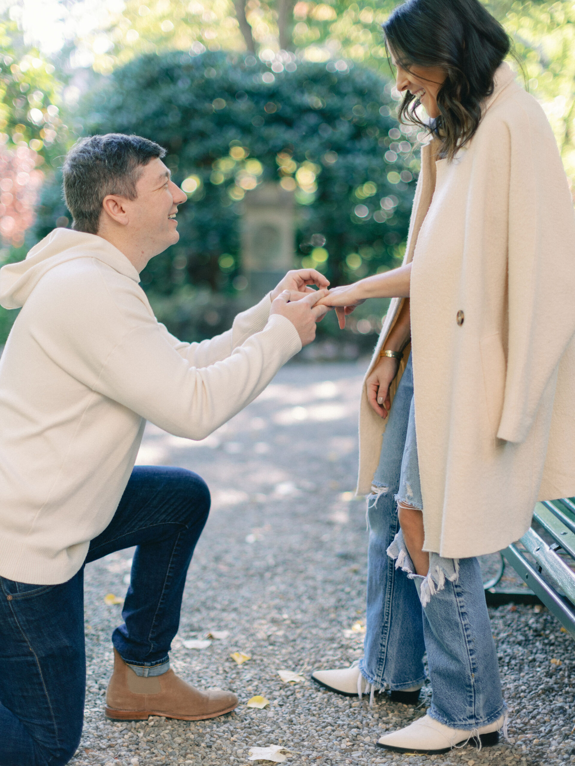 Marriage proposal in Gramercy Park, New York City